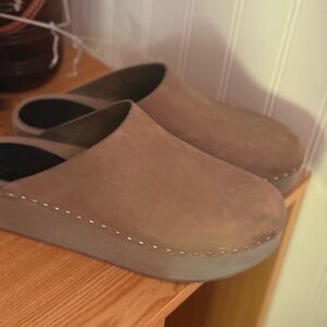 Bryr Bean Clogs, ULTRAVIOLET